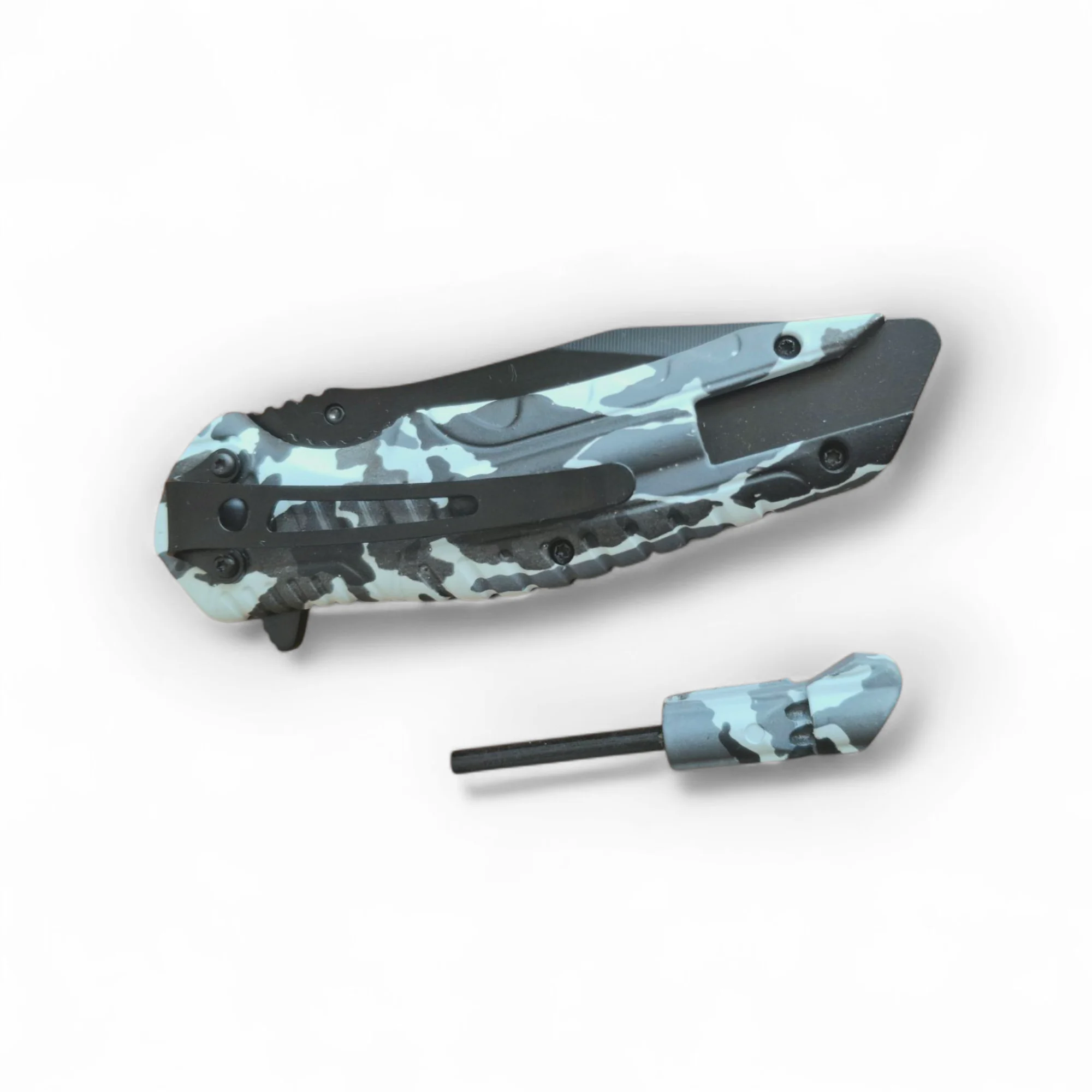 Сгъваем нож Compact Cut Survivor Camo, магнезиева запалка и свирка Сгъваем нож Compact Cut Survivor Camo, магнезиева запалка и свирка - Image 4