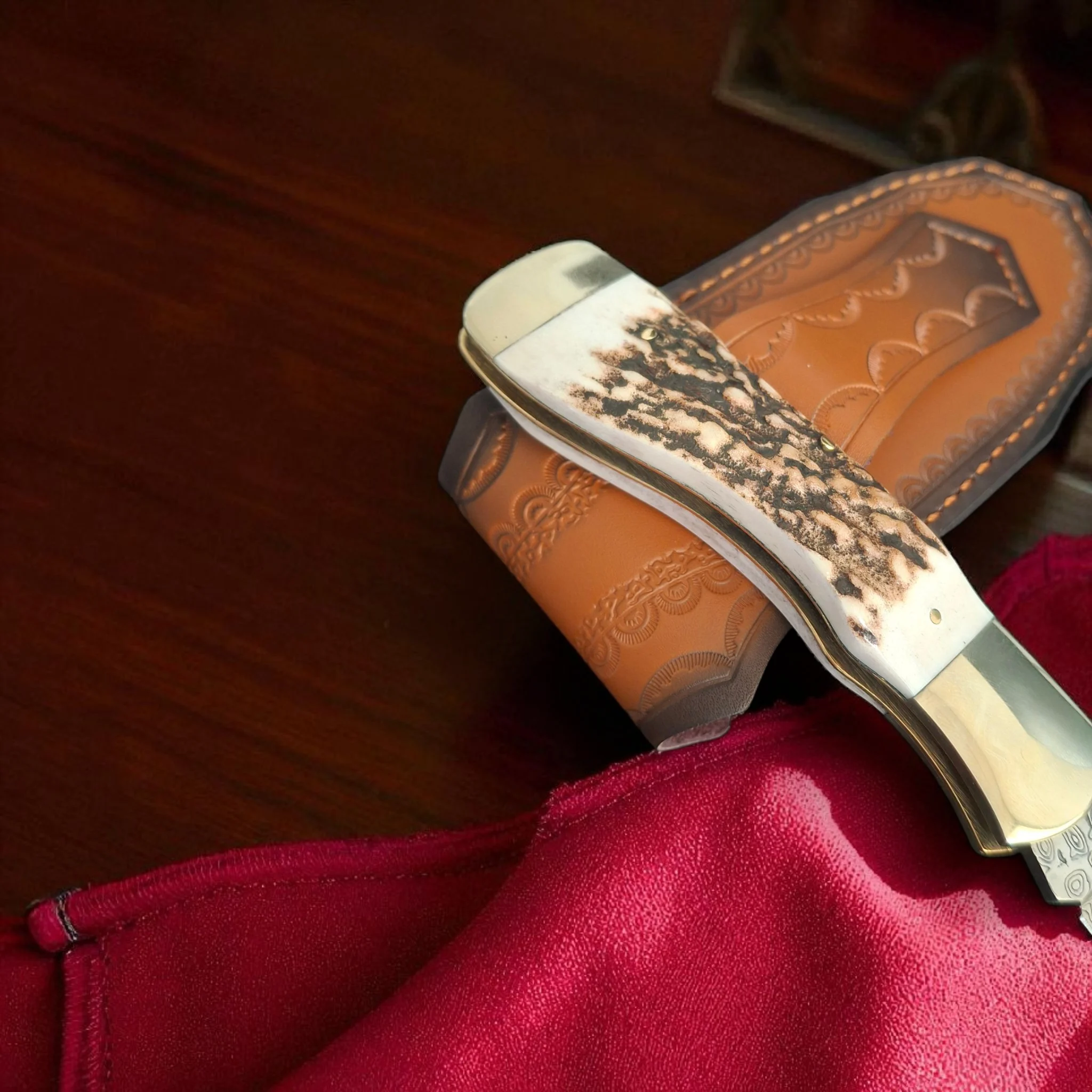 Сгъваем нож Damask Stag Damascus Hunter 196, дамаска стомана дамаска стомана