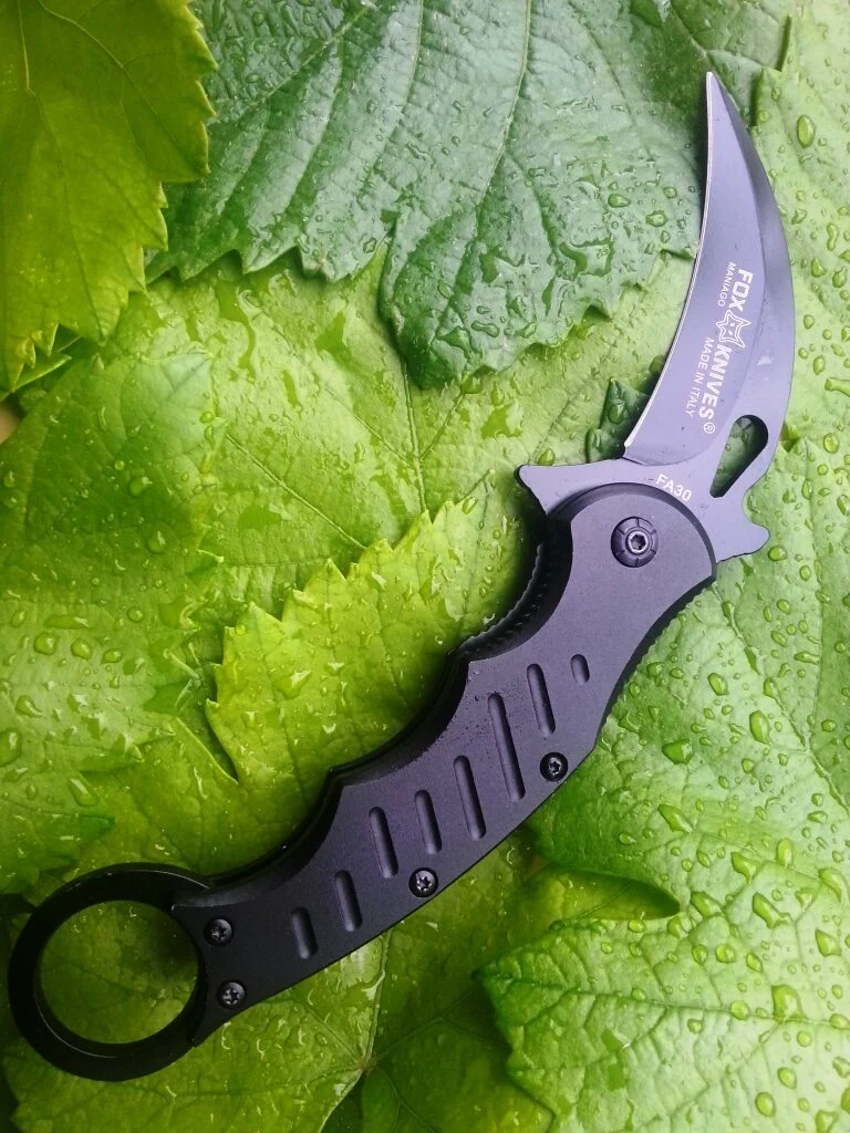 Полуавтоматичен нож Karambit FOX CS GO, антирефлекторно черно покритие Полуавтоматичен нож Karambit FOX CS GO