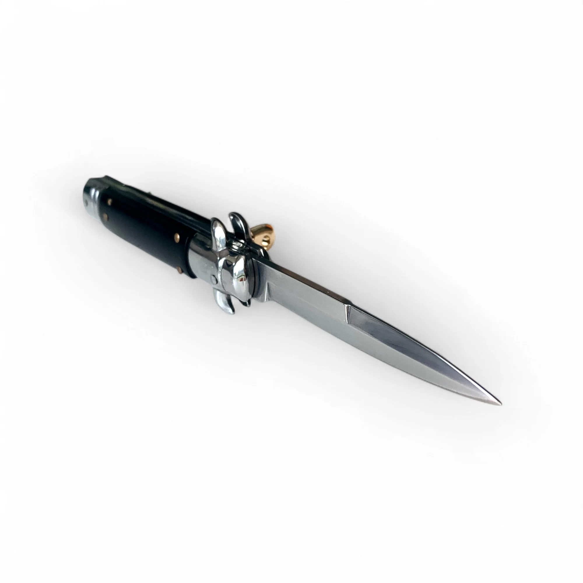 Сгъваем нож Vip Ever Stiletto Classic, 440C стомана и дървена дръжка 440C стомана и дървена дръжка