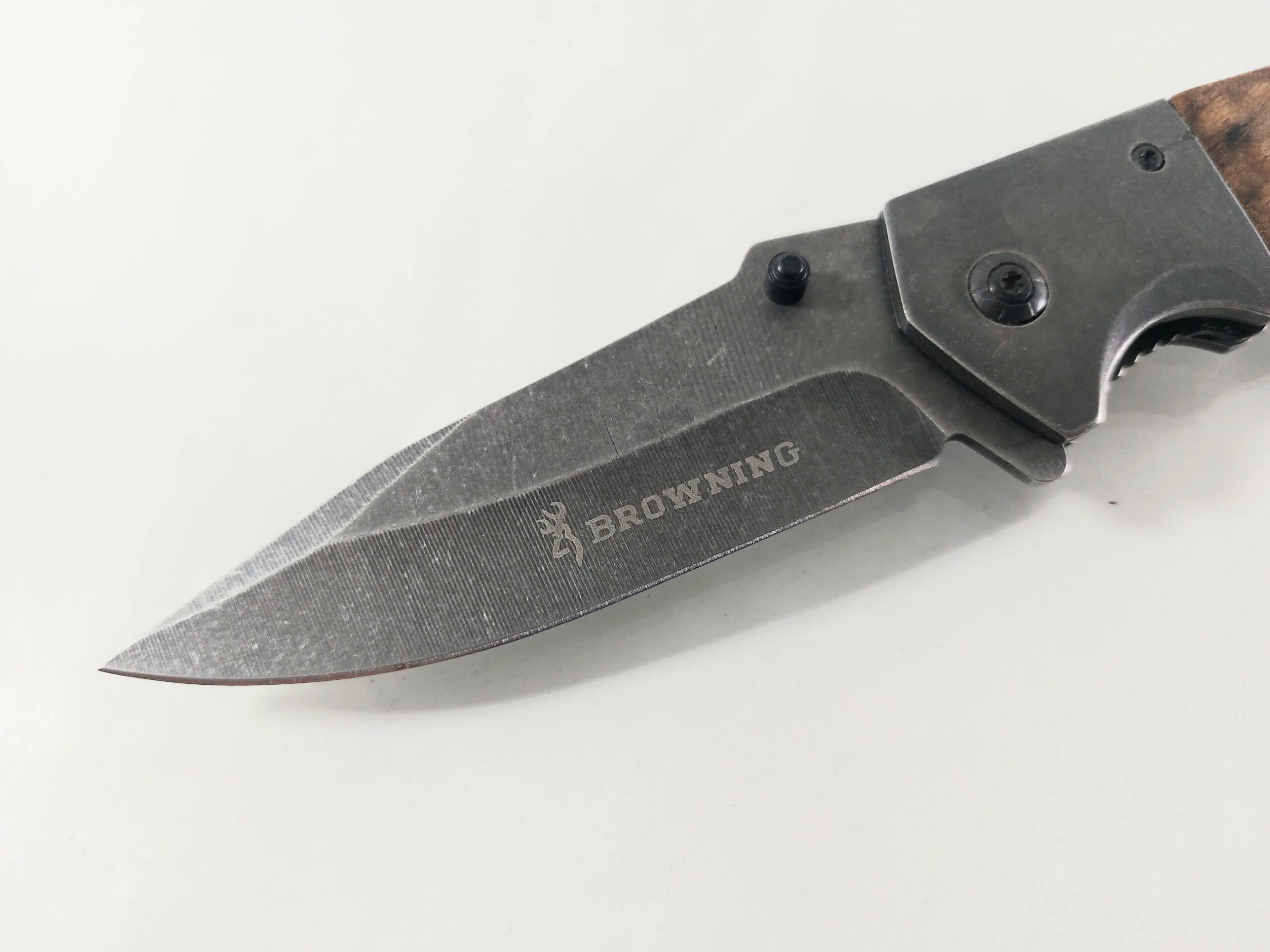 Сгъваем нож Browning, орехови чирени и иноксово покритие Сгъваем нож Browning, орехови чирени и иноксово покритие - Image 10