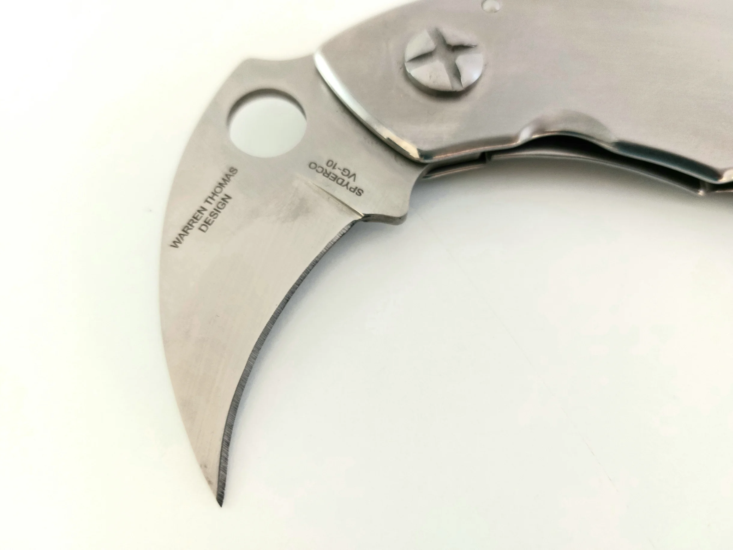 Сгъваем нож SpiderSP KARAMBIT, метален джобен модел метален джобен модел