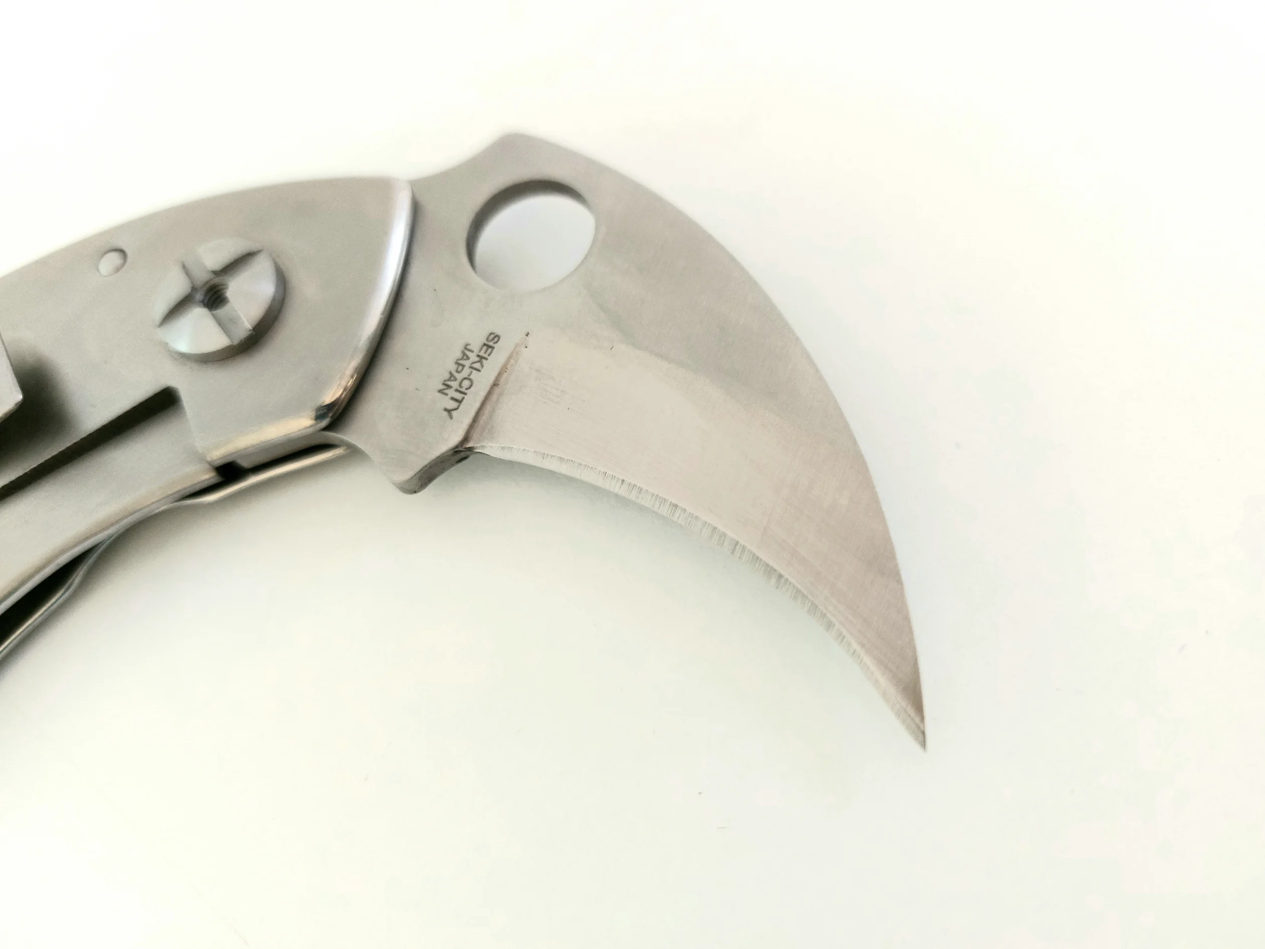 Сгъваем нож SpiderSP KARAMBIT, метален джобен модел Сгъваем нож SpiderSP KARAMBIT, метален джобен модел - Image 7