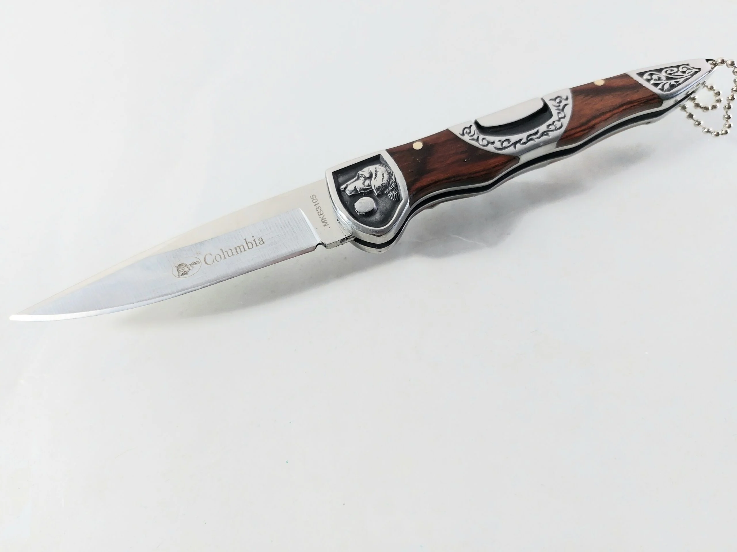 Сгъваем нож Columbia MKB3105 Dog, с гравирано куче на гарда Сгъваем нож Columbia MKB3105 Dog