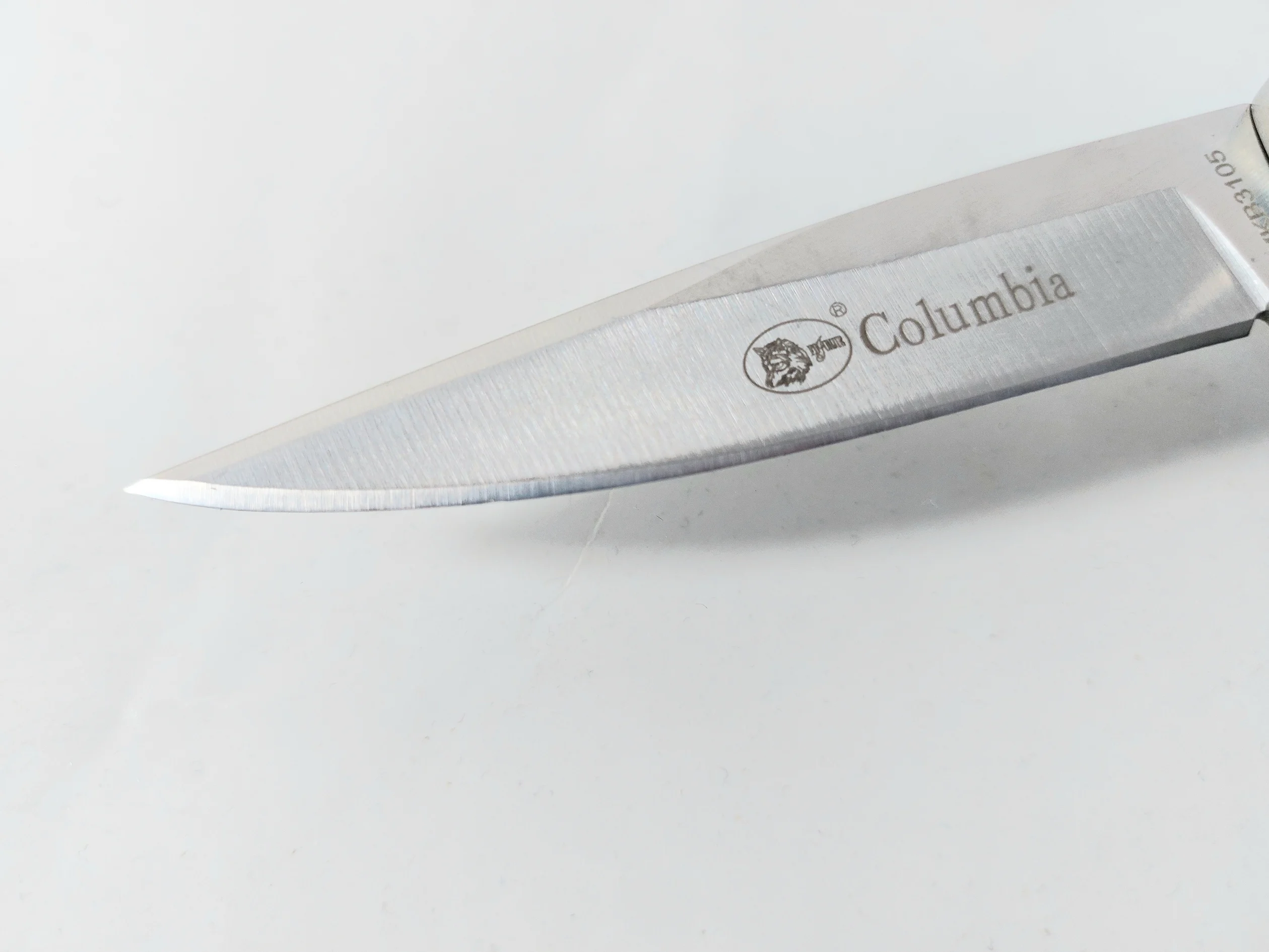 Сгъваем нож Columbia MKB3105 Dog, с гравирано куче на гарда Сгъваем нож Columbia MKB3105 Dog, с гравирано куче на гарда - Image 7