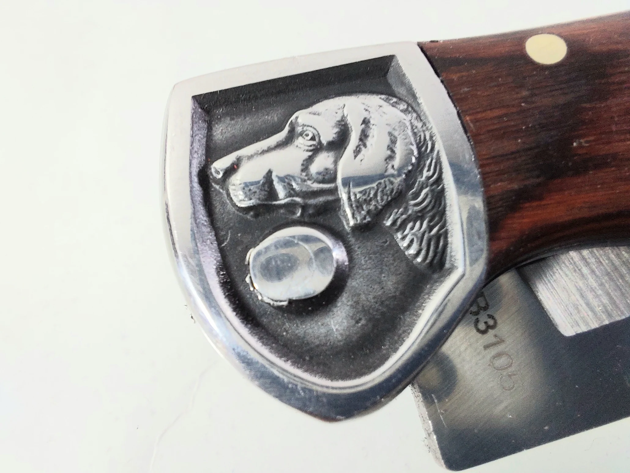 Сгъваем нож Columbia MKB3105 Dog, с гравирано куче на гарда Сгъваем нож Columbia MKB3105 Dog, с гравирано куче на гарда - Image 10
