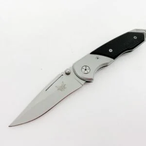 Сгъваем джобен нож Benchmade с иноксово острие и клипс Сгъваем джобен нож Benchmade с иноксово острие и клипс