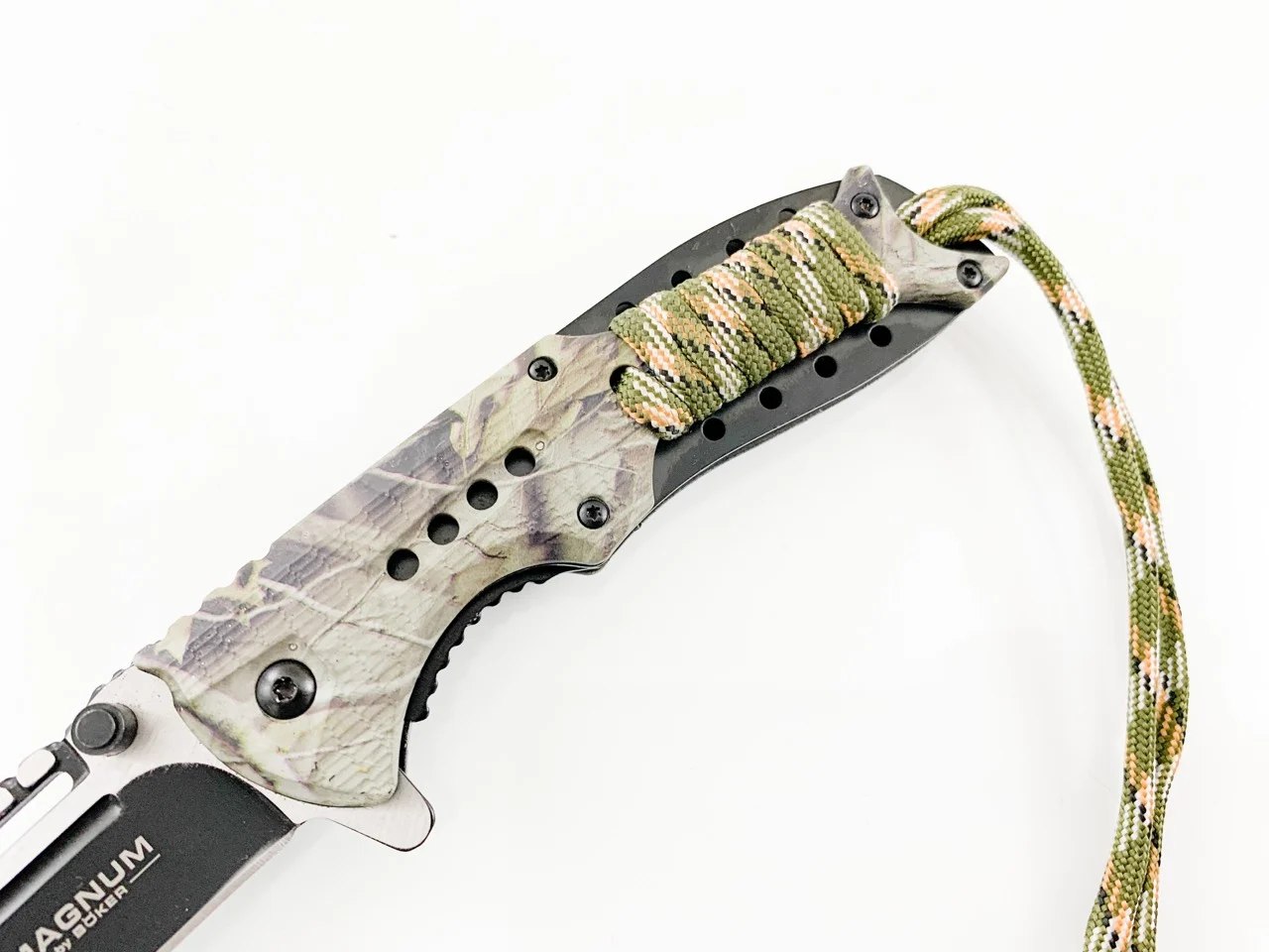 Сгъваем нож Boker Magnum Camo Companion, компактен и практичен TitanCut нож