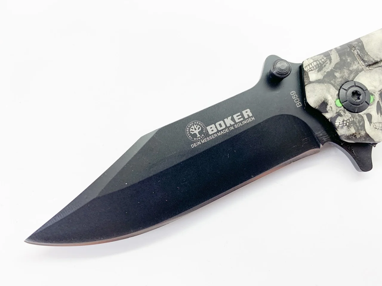 Сгъваем нож Boker Skull B059, джобен с черепи TitanCut нож