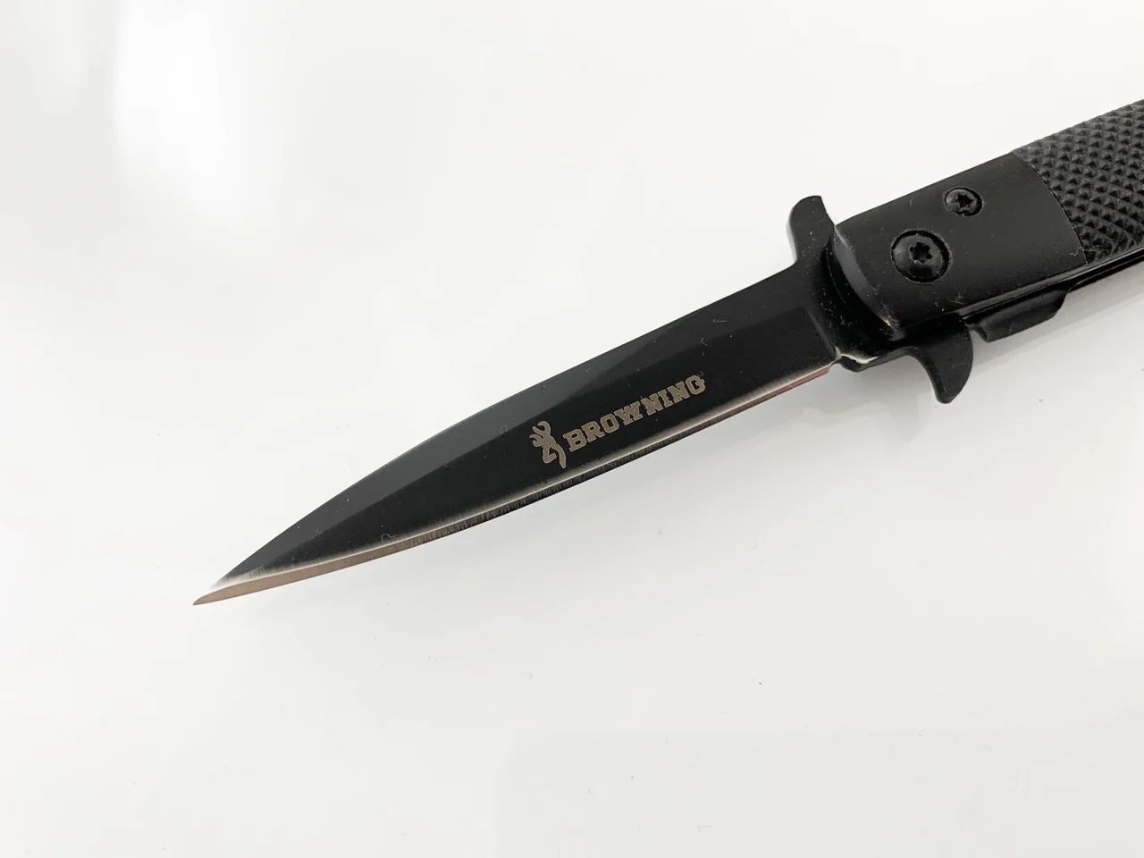 Сгъваем нож Browning, черно антирефлекторно покритие черно антирефлекторно покритие