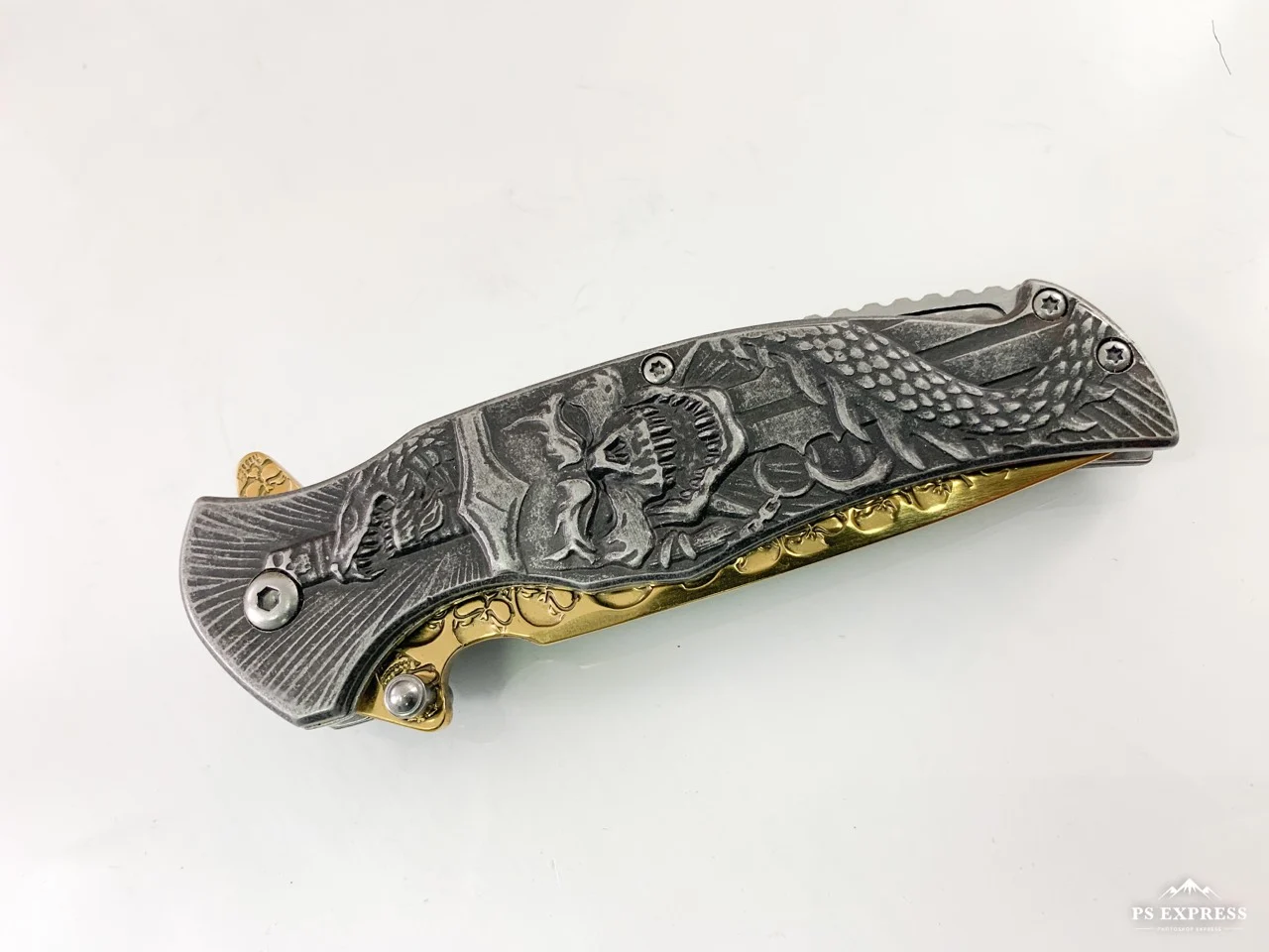 Сгъваем нож Browning Zombie Apocalypse, автоматичен с черепи WildSteel