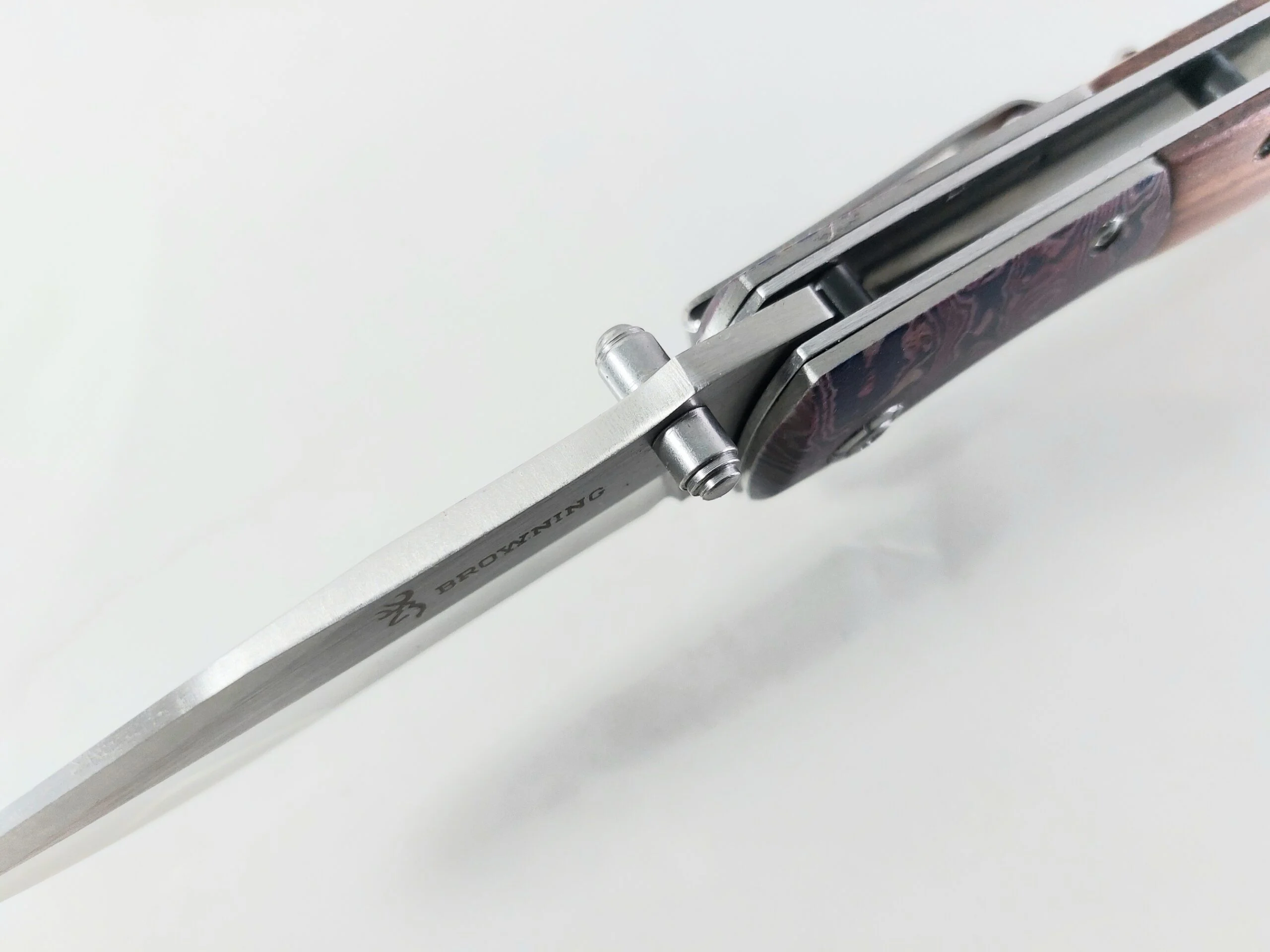 Сгъваем нож Browning DA142 с дървени чирени и метални елементи Сгъваем нож Browning DA142 с дървени чирени и метални елементи - Image 6